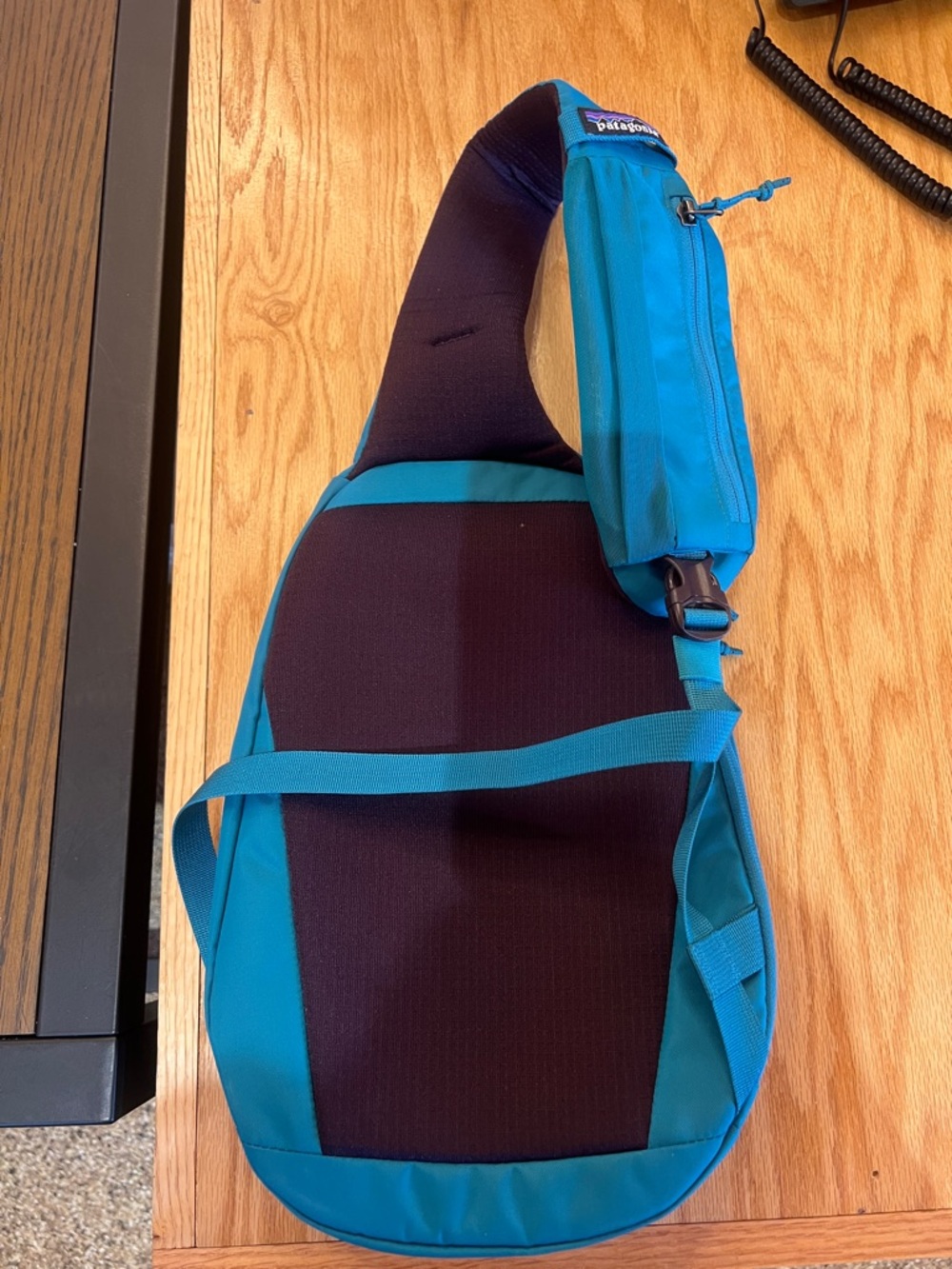 NWT Patagonia Atom Sling Bag- Belay Blue - Picture 3 of 3